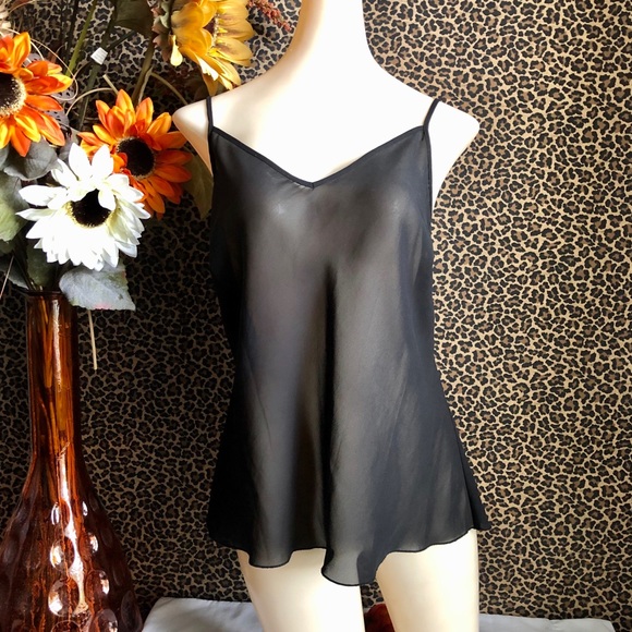 new directions Tops - ❌SOLD❌🌻5/$25🌻NEW DIRECTIONS Sheer Black Tank LG